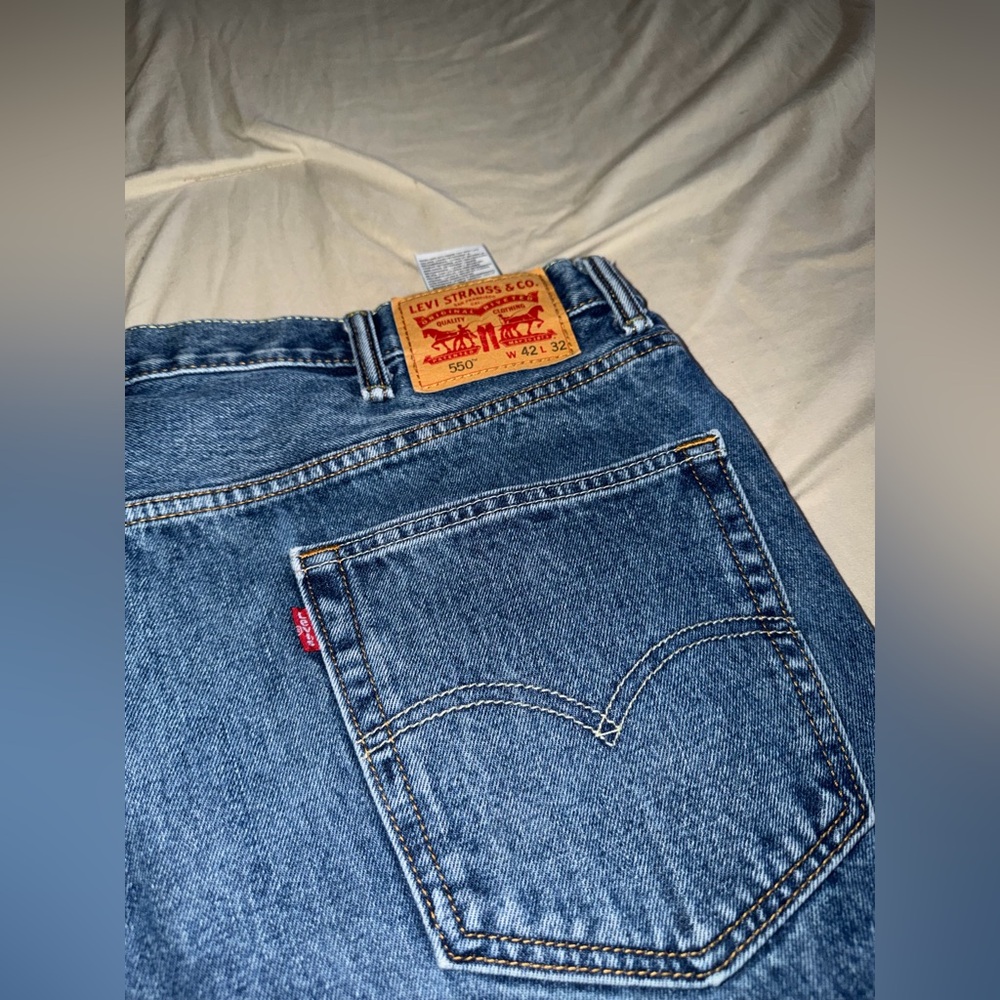 Men's Straight-Fit Denim Jeans in Classic Blue - Picture 3 of 3